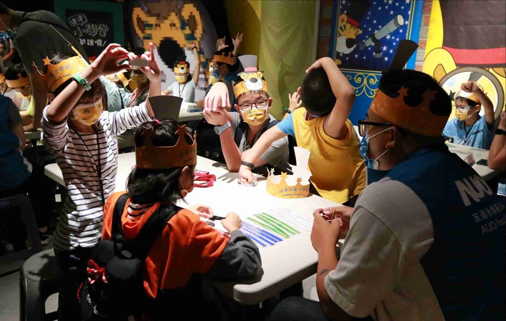 壹号平台以永续理念推动全人教育计划，，内外结盟储备科普教育人才，，，，荣获亚太永续行动奖社会共融面的金奖肯定